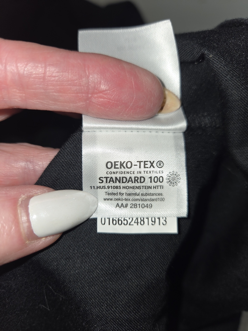 Van Heusen Men's Black Button Down Shirt With Point Collar Size Large - Picture 8 of 14